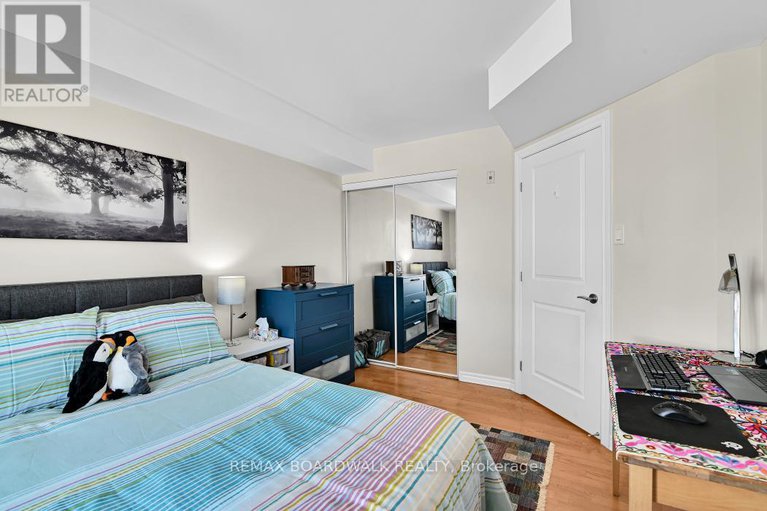 29364551/307-314-central-park-drive/central-park/ottawa/ontario/K2C4G4_26