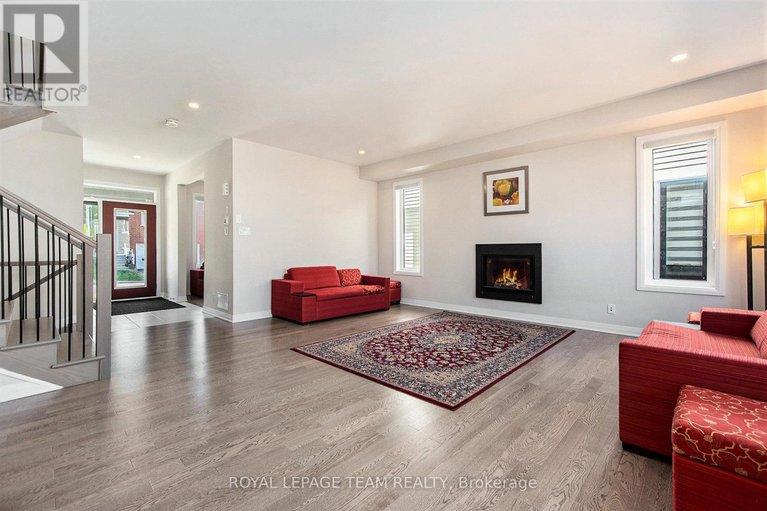 28383452/389-appalachian-circle/half-moon-bay/ottawa/ontario/K2J6X3_15