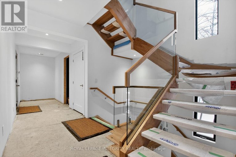 29487124/112-queen-elizabeth-drive/ottawa-centregolden-triangle/ottawa/ontario/K2P0Z5_6