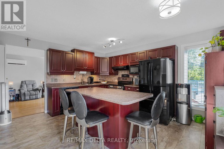 28741508/1115-cholette-crescent/convent-glen-south/ottawa/ontario/K1C1T4_14