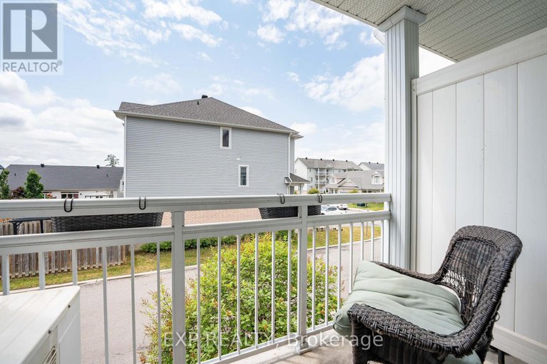 29123132/504-barholm-private/mer-bleuebradley-estatesanderson-park/ottawa/ontario/K4B1H9_27