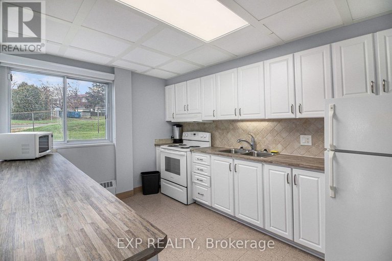 29343758/706-915-elmsmere-road/beacon-hill-south/ottawa/ontario/K1J8H8_31