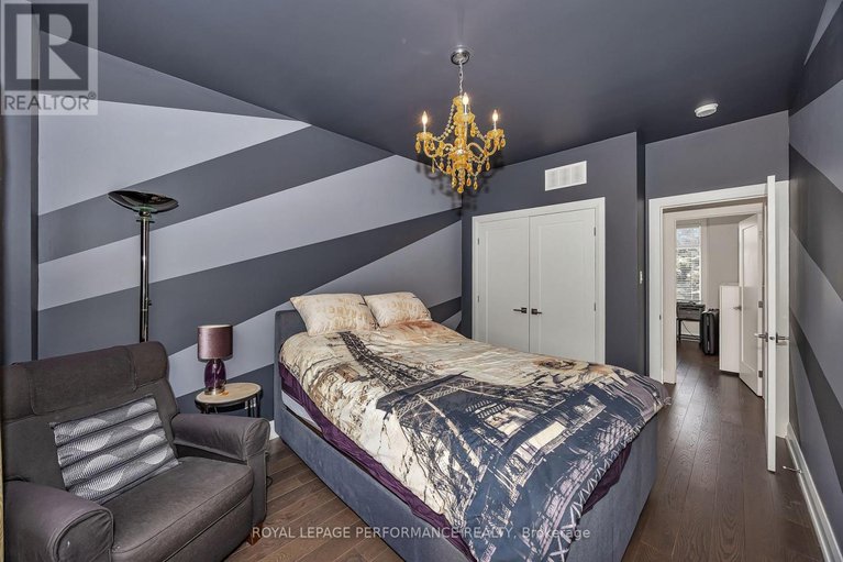 29438323/383-princeton-avenue/mckellarhighland/ottawa/ontario/K2A4E1_24