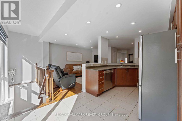29022354/104-esterbrook-drive/mer-bleuebradley-estatesanderson-park/ottawa/ontario/K1W0A9_14