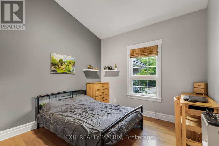 29255062/1736-groves-road/russell-twp/russell/ontario/K4R1E5_22