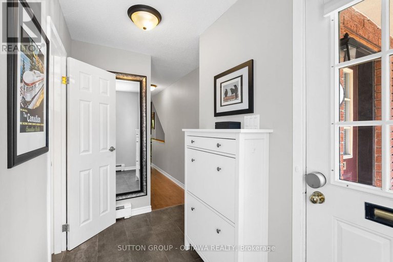 28952194/25-crispin-private/manor-park/ottawa/ontario/K1K2T7_4