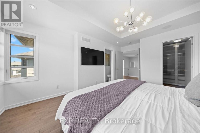 29639799/769-brian-good-avenue/riverside-southgloucester-glen/ottawa/ontario/K4M0E3_17