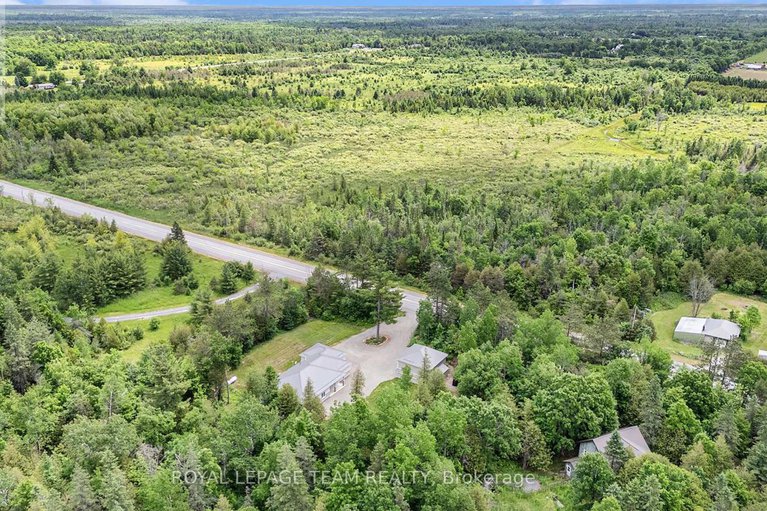 28902423/4517-roger-stevens-drive/rideau-twp-south-to-roger-stevens-drive/ottawa/ontario/K7A4S6_39