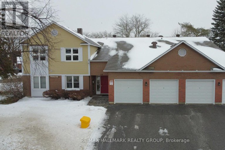 28920438/72-218-d-equestrian-drive/bridlewood/ottawa/ontario/K2M1E2_1