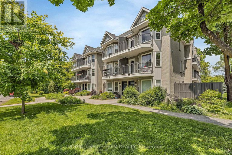 28513863/1-1121-bavlie-avenue/billings-bridge/ottawa/ontario/K1H8P3_1