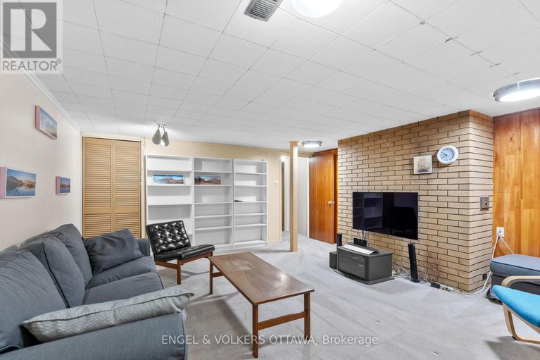 28589619/941-cromwell-drive/riverside-park/ottawa/ontario/K1V6K3_21
