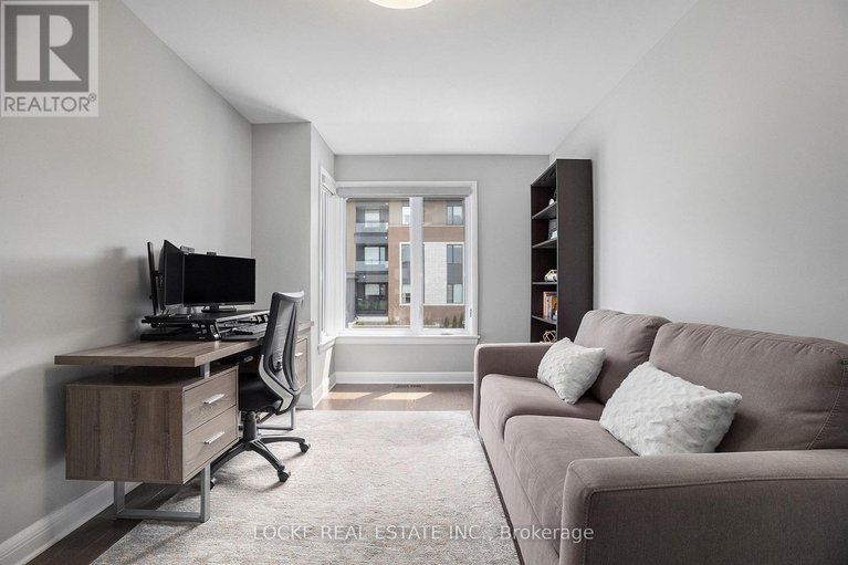 28596874/517-pimiwidon-street/cfb-rockcliffe-and-area/ottawa/ontario/K1K5A1_33