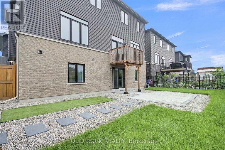 29667362/42-conch-way/mahogany-community/ottawa/ontario/K4M0M4_47