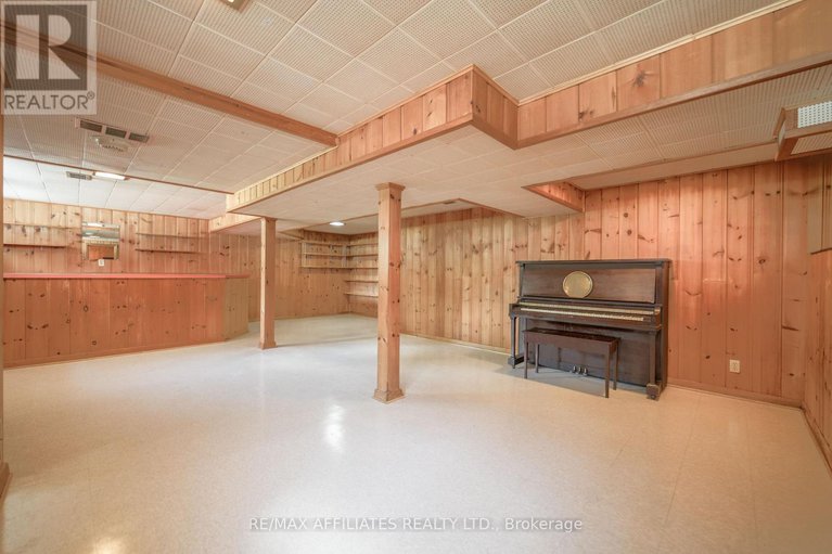 28513866/536-browning-avenue/riverview-park/ottawa/ontario/K1G0T4_31