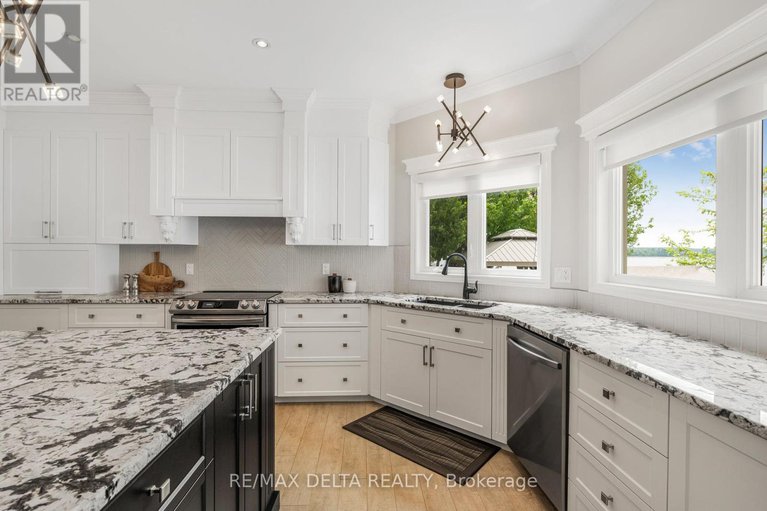 28439850/150-voisine-road/town-of-rockland/clarence-rockland/ontario/K4K1A1_26