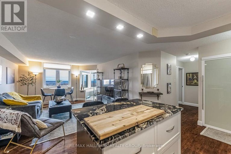 29424977/902-1025-grenon-avenue/fairfield-heights/ottawa/ontario/K2B8S5_16