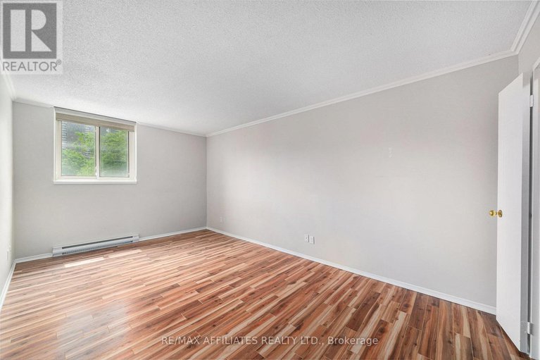 28447664/211-1705-playfair-drive/playfair-park/ottawa/ontario/K1H8P6_9