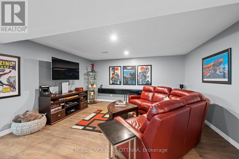 28874016/313-colmar-street/embrun/russell/ontario/K0A1W0_24