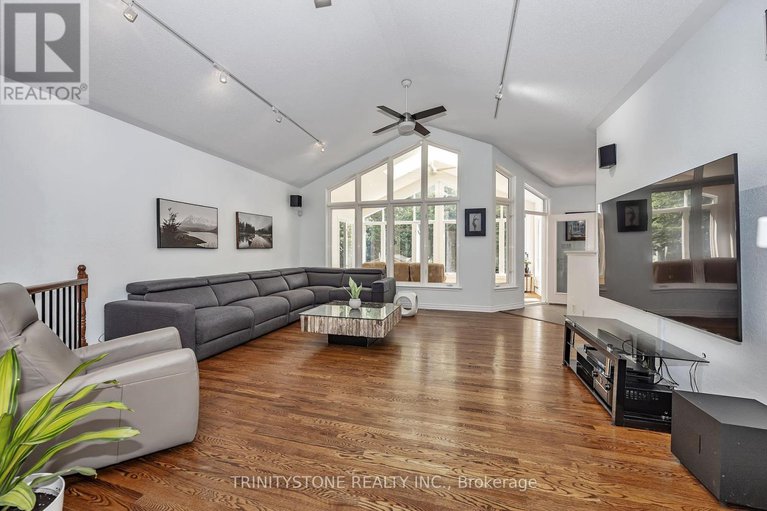 28647084/36-sawgrass-circle/remainder-of-stittsville-area/ottawa/ontario/K0A1B0_8