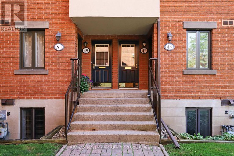 28828283/47-crispin-private/manor-park/ottawa/ontario/K1K2T7_4