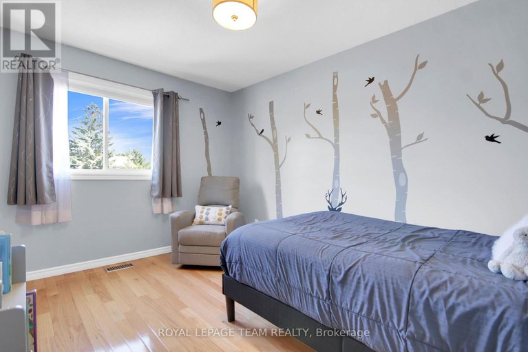 28874941/18-victor-street/stittsville-central/ottawa/ontario/K2S1H9_25
