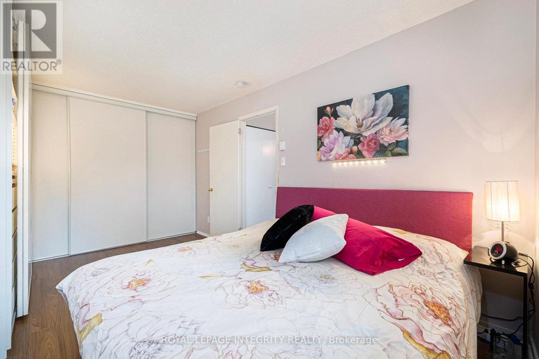 29543637/142-salter-crescent/beaverbrook/ottawa/ontario/K2K1Y8_21