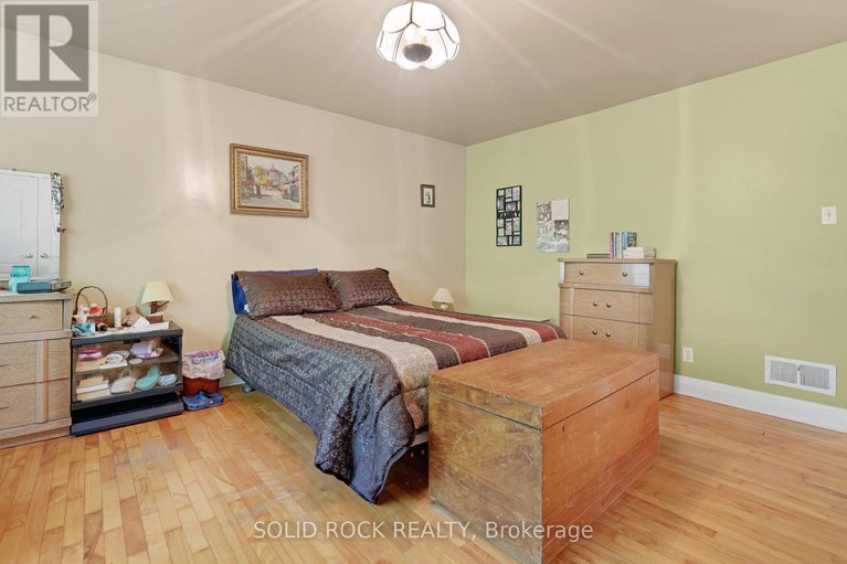 28369981/7725-lawrence-street/vernon/ottawa/ontario/K0A3J0_20