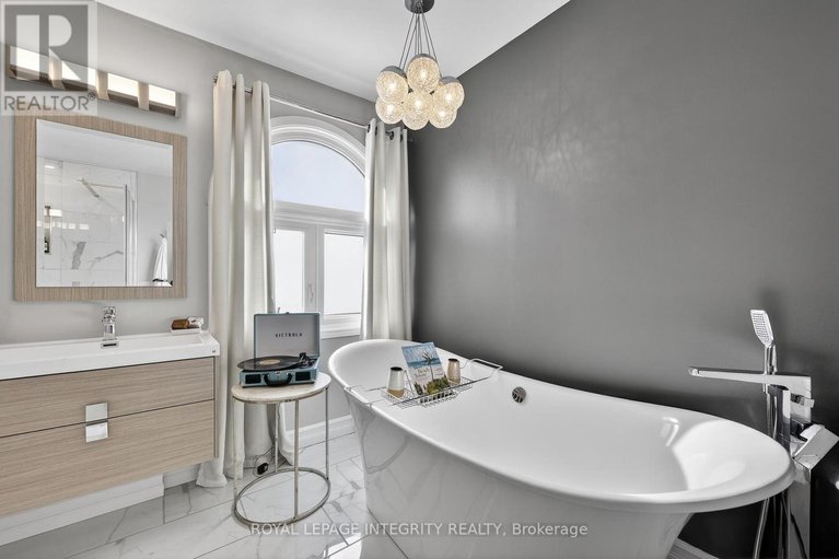 29364107/1380-diane-crescent/fallingbrookridgemount/ottawa/ontario/K4A2N8_34