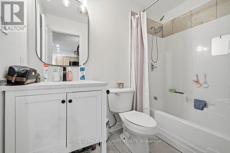 29258385/303-151-potts-private/notting-hillsummerside/ottawa/ontario/K4A0V7_16