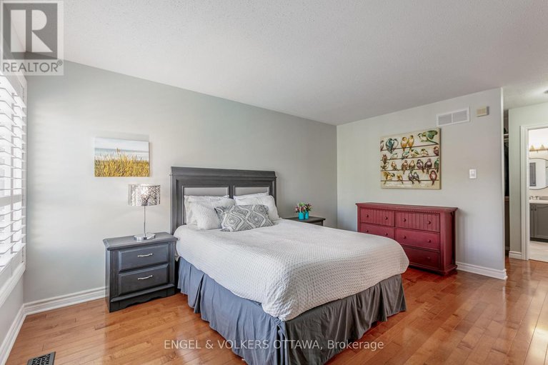 28489478/6149-westwater-crescent/orleans-village/ottawa/ontario/K1W1E1_26