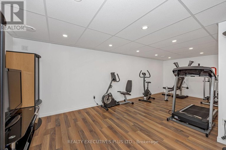 28498185/341-jasper-crescent/town-of-rockland/clarence-rockland/ontario/K4K0C9_27