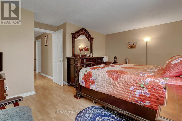 28877210/6078-rivercrest-drive/chapel-hill/ottawa/ontario/K1C5R2_15