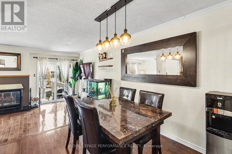 29586138/7004-bilberry-drive/convent-glen-north/ottawa/ontario/K1C3R6_10