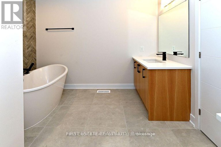 29238801/964-acoustic-way/riverside-southgloucester-glen/ottawa/ontario/K4M0R1_18