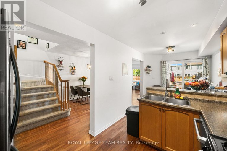 28869607/30-goldthorpe-private/stonebridge/ottawa/ontario/K2J5L7_8