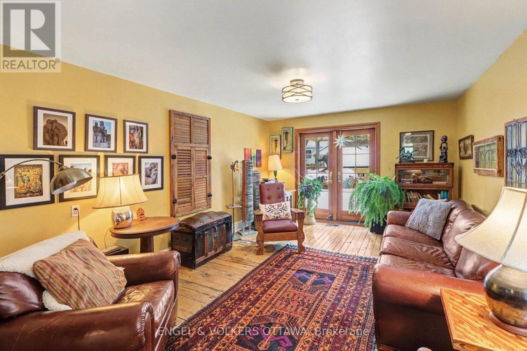 29394654/88-pinhey-street/hintonburg/ottawa/ontario/K1Y1T4_4