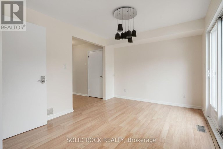 28538691/1135-maybank-street/parkway-park/ottawa/ontario/K2C2W7_14