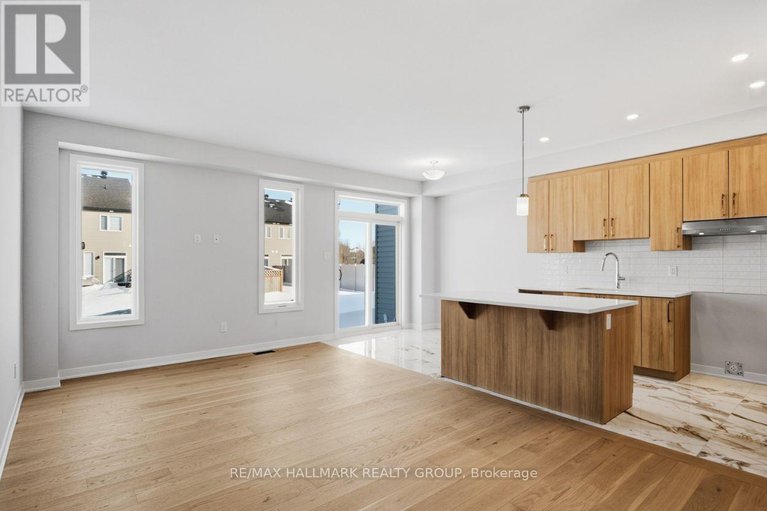 29360426/1924-hawker-private/stittsville-north/ottawa/ontario/K0A1L0_6