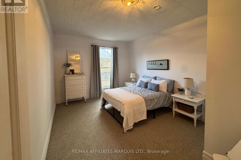 29078821/11-elgin-street-e/alexandria/north-glengarry/ontario/K0C1A0_35