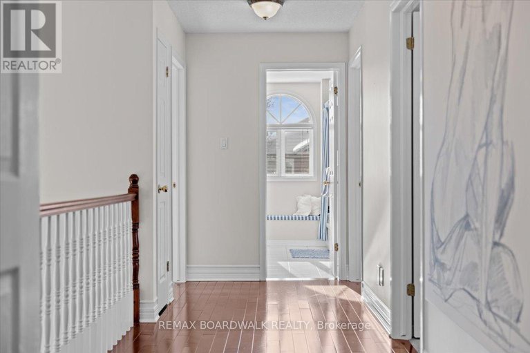 29312529/1367-talcy-crescent/fallingbrookridgemount/ottawa/ontario/K4A3C4_25