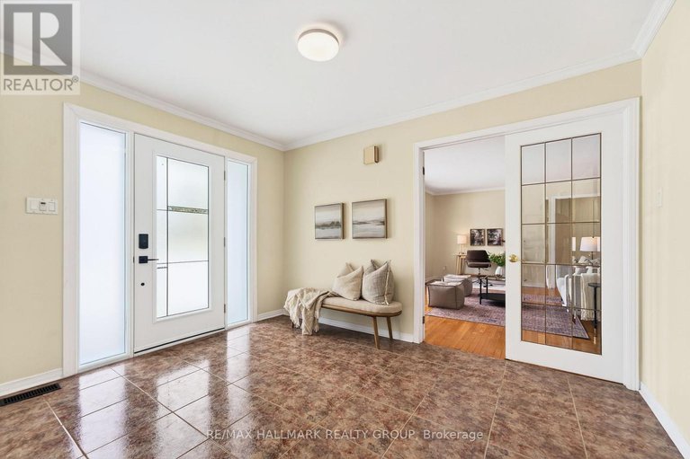 29431777/2349-brennan-park-drive/cumberland-west/ottawa/ontario/K4C1H6_4