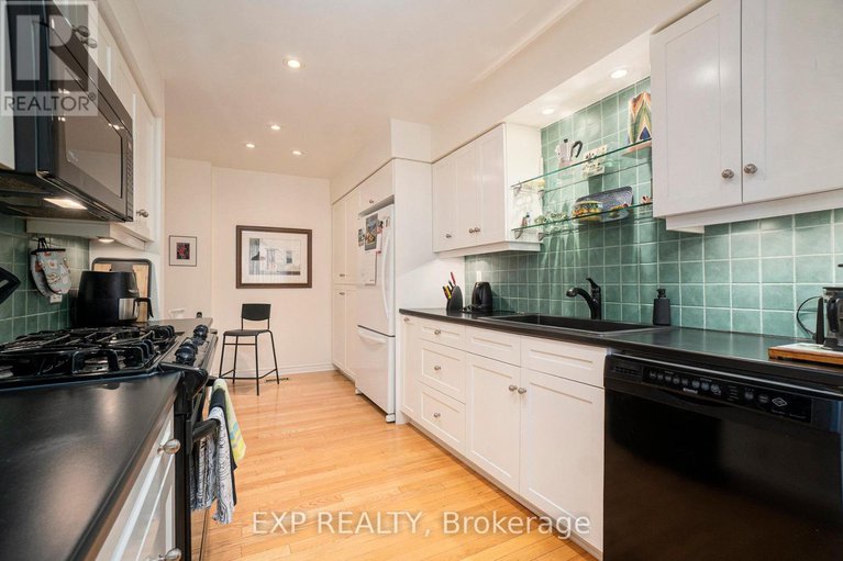 28907579/15-710-coronation-avenue/riverview-park/ottawa/ontario/K1G4G7_11