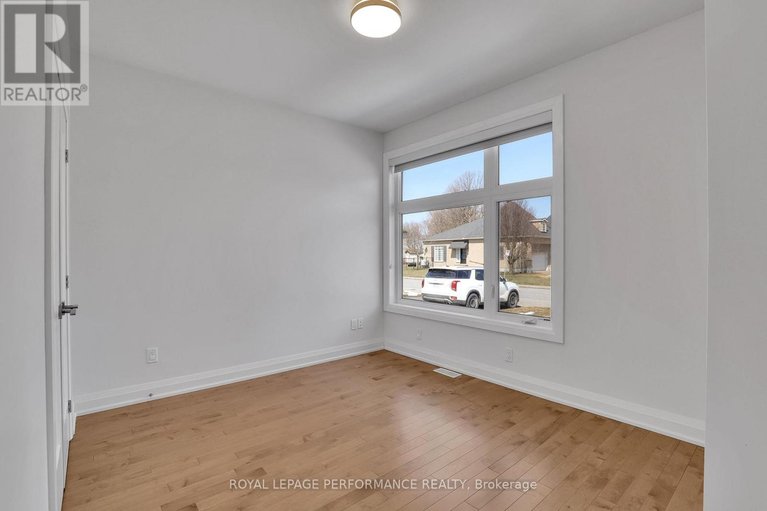 29578722/32-moore-street/richmond/ottawa/ontario/K0A2Z0_26