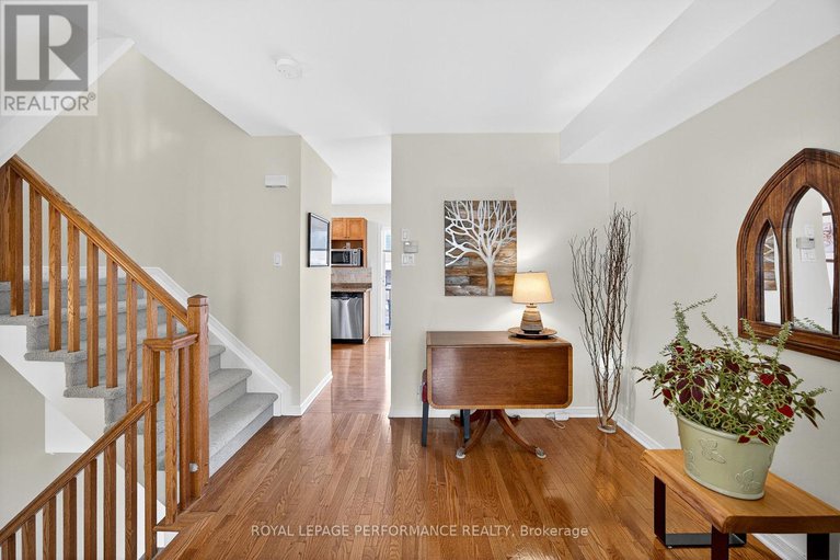 29102849/9-panorama-private/ottawa-west/ottawa/ontario/K1Y4X1_11