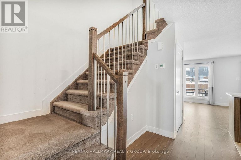 29364224/877-platinum-street/clarencerockland-twp/clarence-rockland/ontario/K4K0H9_6