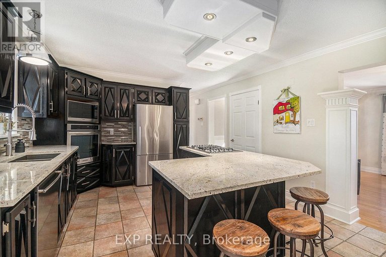 29689422/1919-clark-road/clarencerockland-twp/clarence-rockland/ontario/K4K1K7_12