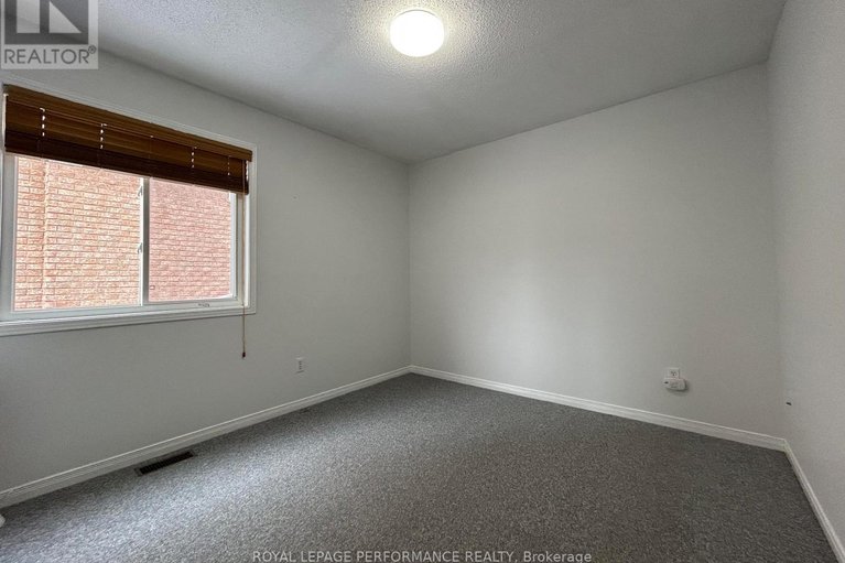 29296392/106-mosswood-court-w/hunt-club/ottawa/ontario/K1V0N6_12