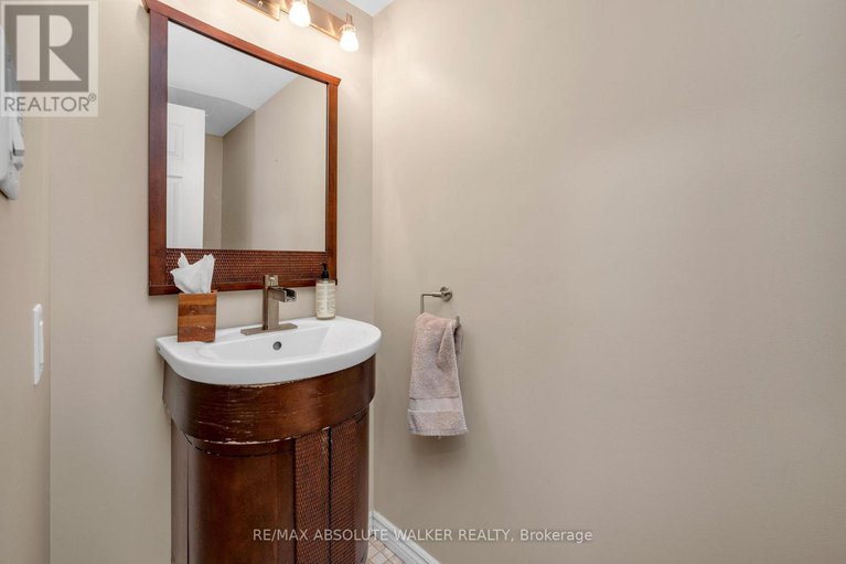 29318245/1849-montereau-avenue/chapel-hill/ottawa/ontario/K1C5X5_16