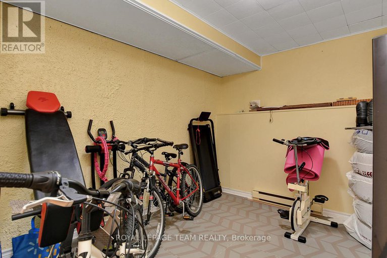 28759659/c-9-forester-crescent/westcliffe-estates/ottawa/ontario/K2H8Y1_22
