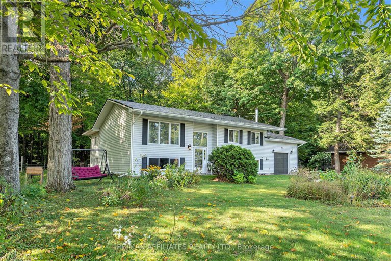 28854774/319-riverwood-drive/woodlawnmaclarens-landingkilmaurs/ottawa/ontario/K0A3M0_32